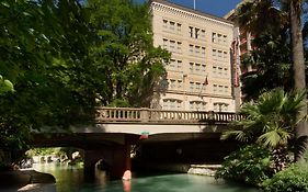 Drury Inn & Suites San Antonio Riverwalk